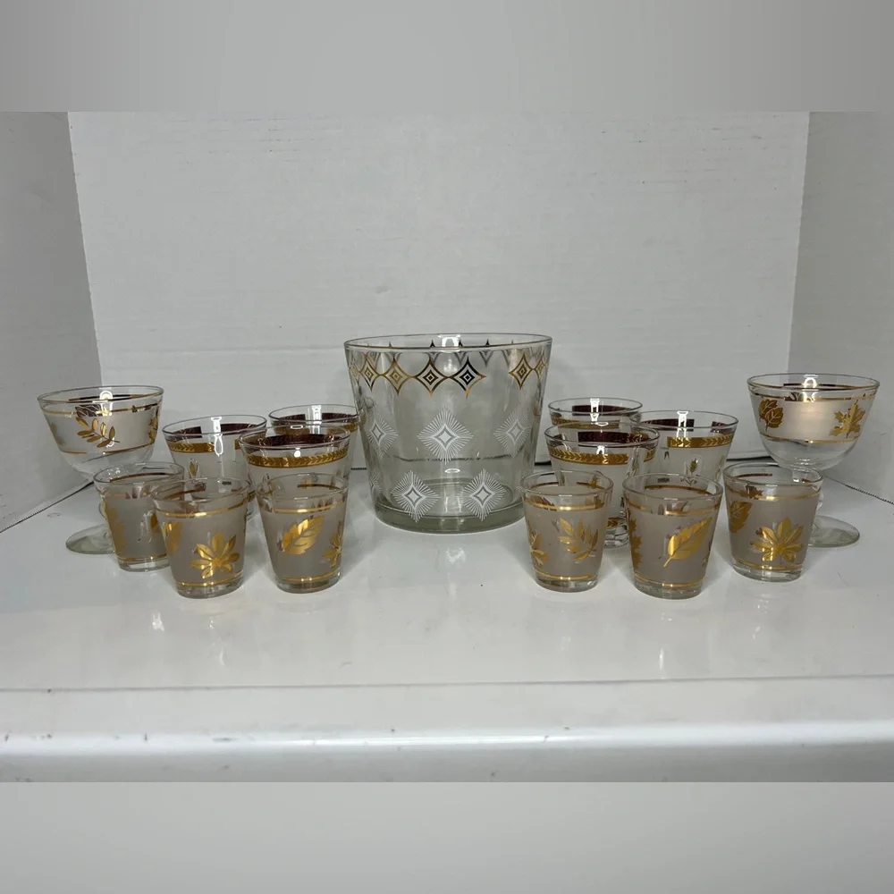 Vintage 15 Pc MCM Gold Wheat Foliage Etched Leaf Bar Set